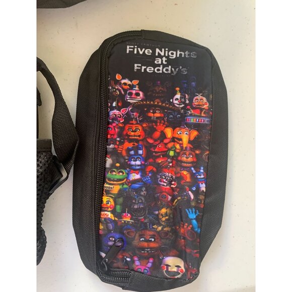 Five Nights At Freddys 3-Piece Backpack Set Includes Backpack Lunch Bag & Pencil - Picture 2 of 5